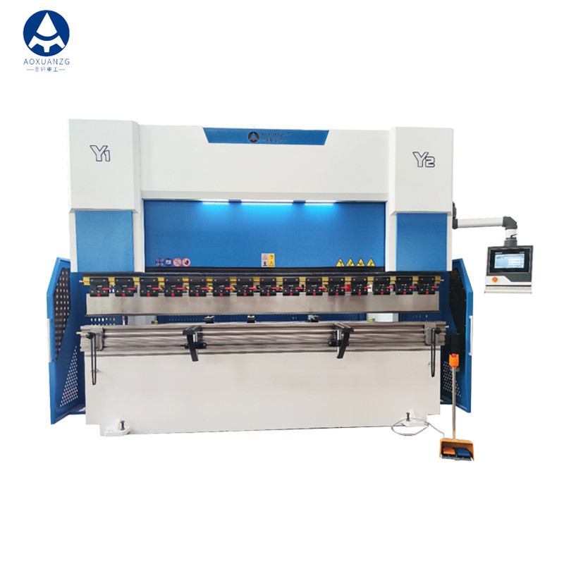 DA53T 4 Axis Press Brake 125T 3200mm Hydraulic CNC Sheet Metal Bender With Safety Guard
